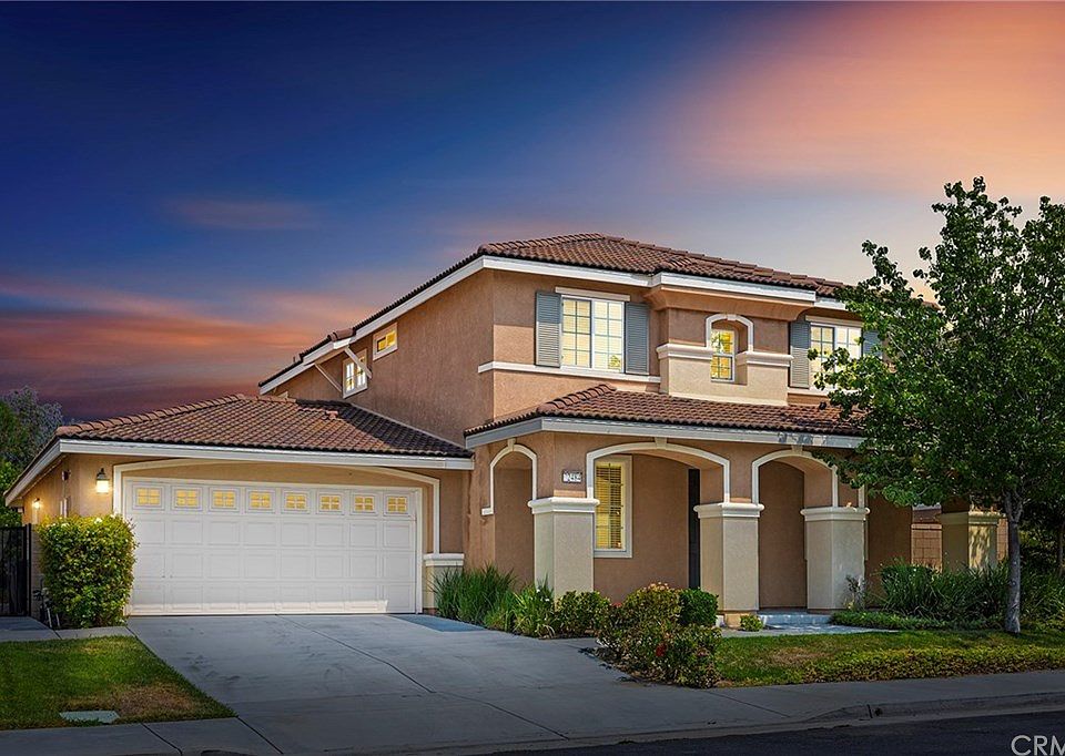 1st image of 32484 Dahl Dr
