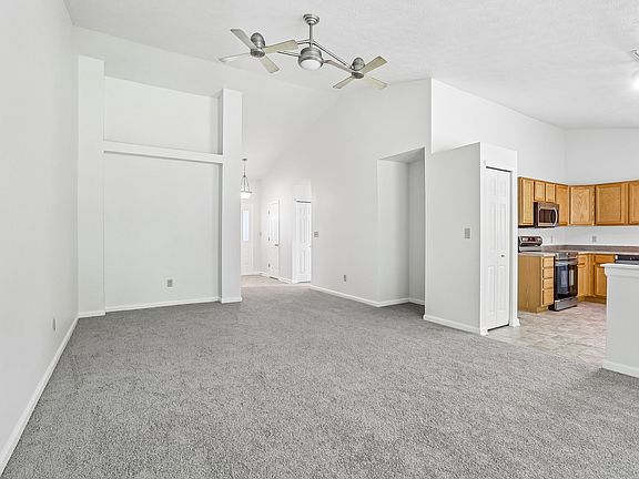 3rd image of 2045 Sotheby Ln