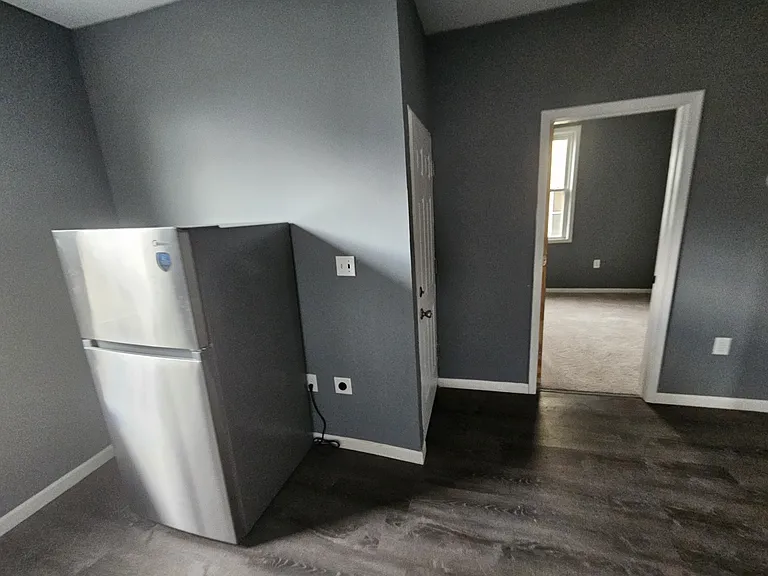 7040 Roy Ave — Photo 11