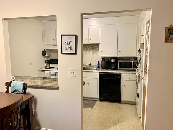 4th image of 28 Wollaston Ave #8A