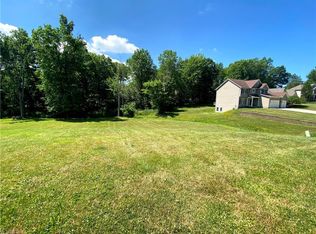 Poplar Dr, Willoughby, OH 44094