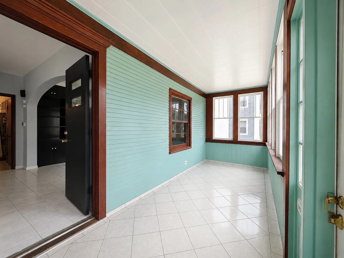 3 bed, 1430 sqft, $2,500 — Photo 2