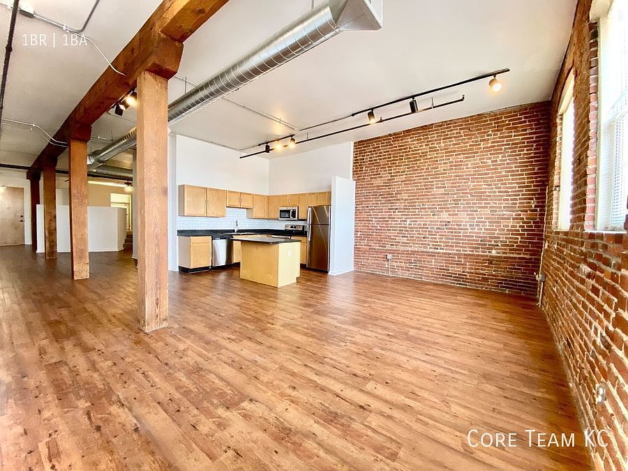 1st image of 204 Walnut St #511