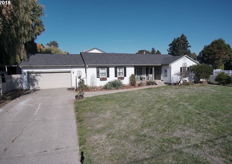 1st image of 8008 NE 58th St