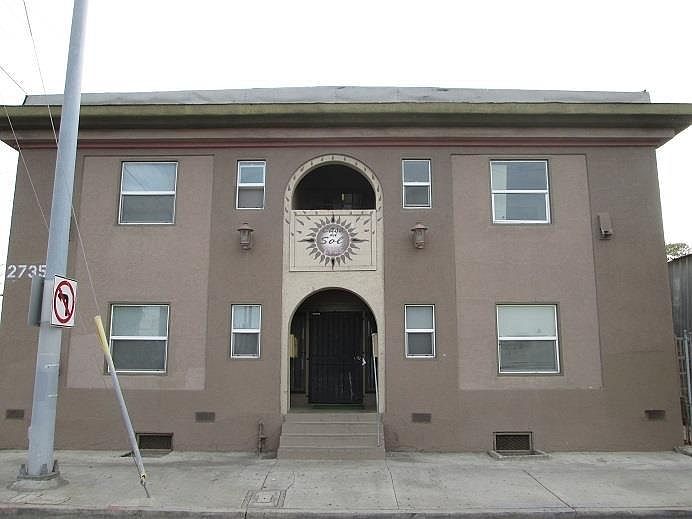 1st image of 2735 Commercial St APT 12