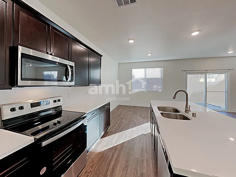 6034 Schmidt St — Photo 4