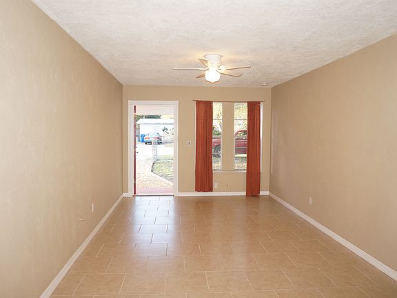4th image of 1219 Deneece Ter