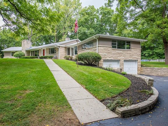 2nd image of 5880 Beechview Dr E