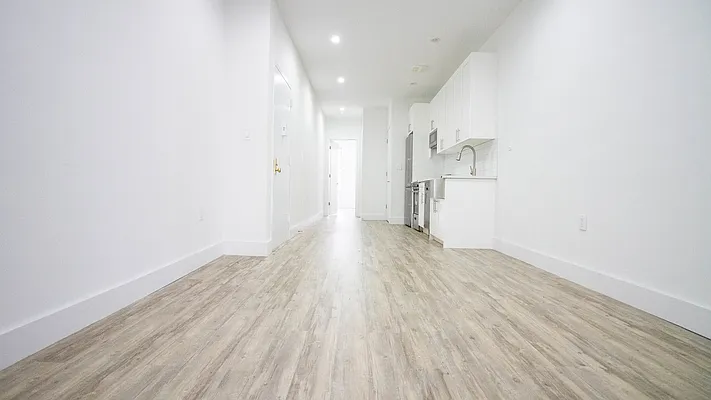 Rented by Nooklyn NYC LLC | media 13