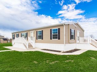 220 Woodcrest Dr, Marysville, OH 43040