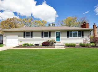 195 Arnold St, Holbrook, NY 11741