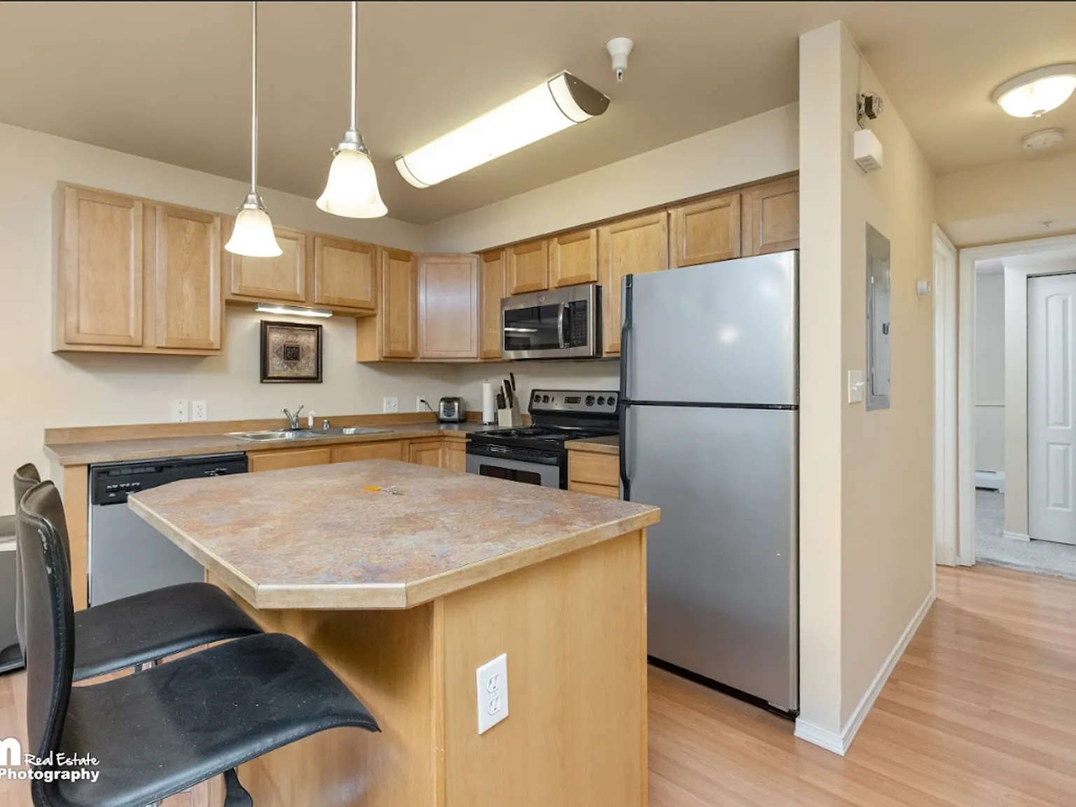 Fully Furnished 1-Bedroom Apartment for Rent in Anchorage UMED District — Photo 1