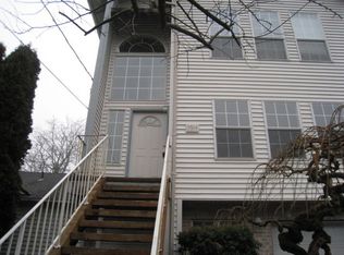 5914 S Hood Ave, Portland, OR 97239