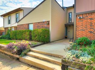 2102 Trailwood Rd, Edmond, OK 73034