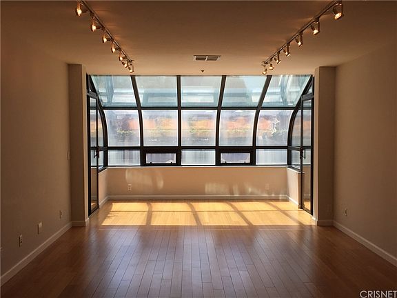 5th image of 880 W 1st St APT 511