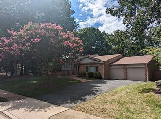 1408 Wolftrap Run Rd, Vienna, VA 22182