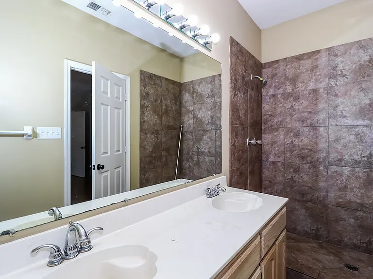8170 Timber Knoll Ln — Photo 14