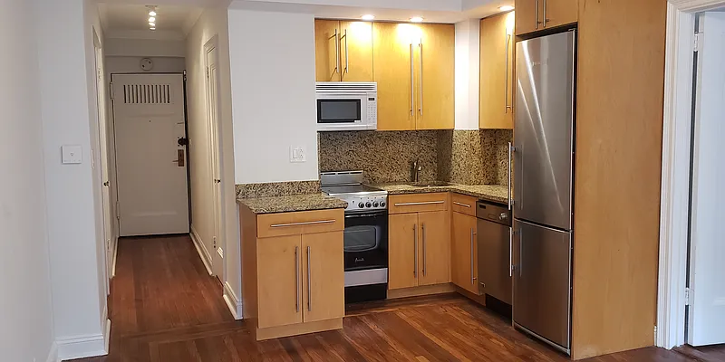 Rented by Tudor Realty | media 18