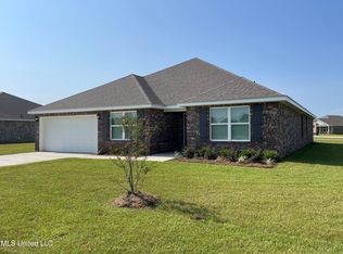 15316 Leighwood Ln, Biloxi, MS 39532