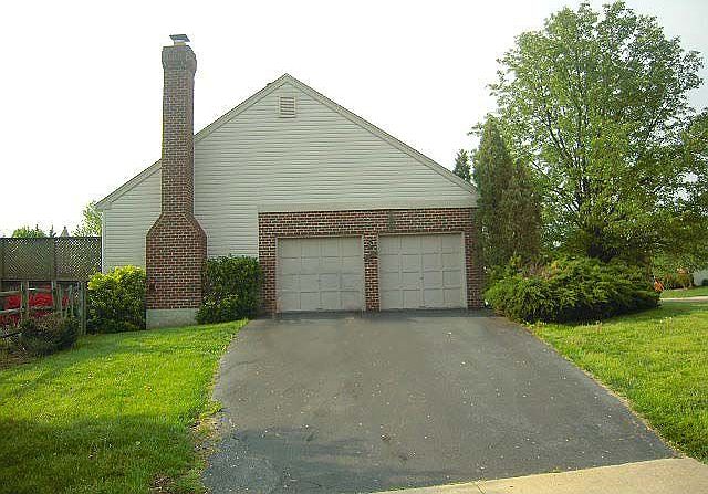 2-Car Side Load Garage