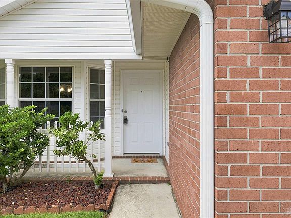 2nd image of 5579 Sweet Birch Ln