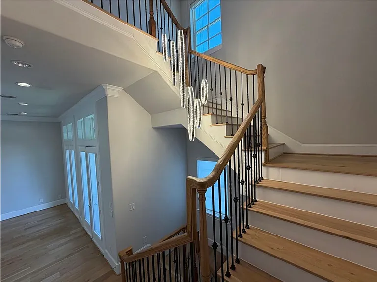 829 Cage St — Photo 11