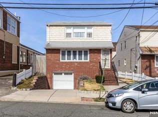 291 Laurel Ave, Kearny, NJ 07032