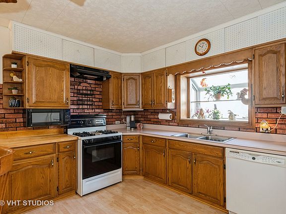 5th image of 7870 W Cressett Dr