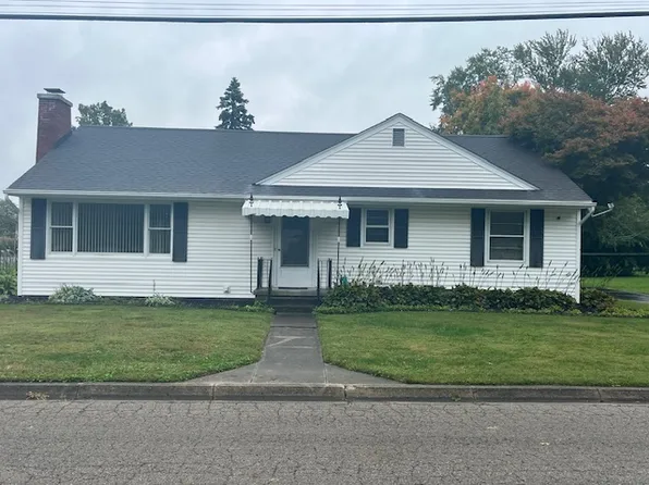 901 E Somers St, Eaton, OH 45320