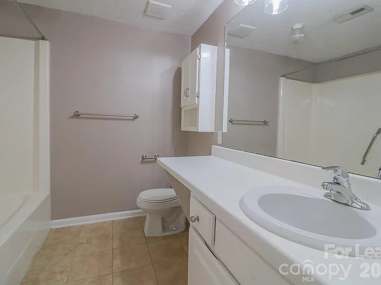 1645 Cedarview Ct — Photo 12