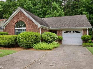 180 Stratford Way, Fayetteville, GA 30214