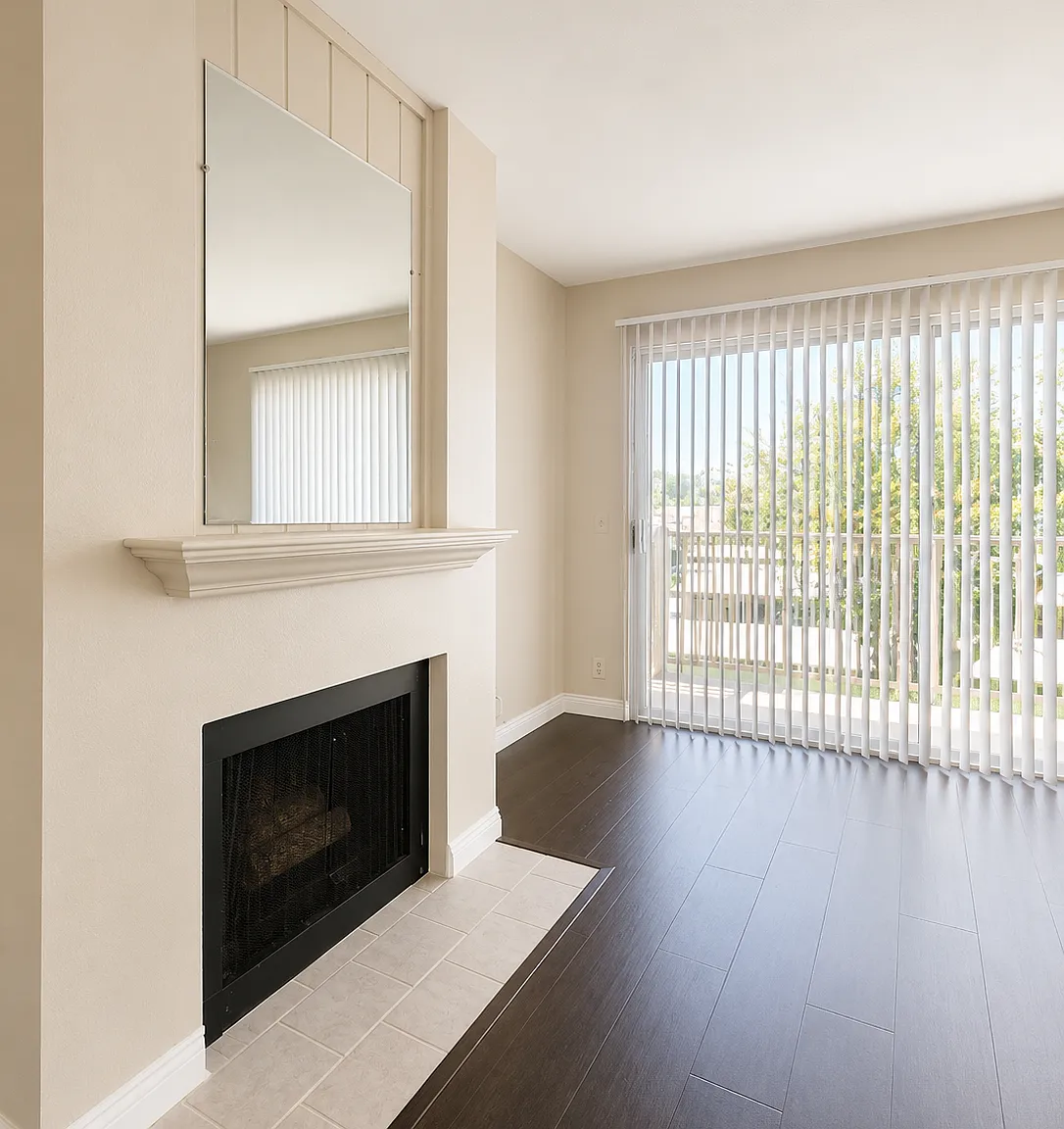 2 bed, 969 sqft, $2,600 — Photo 4