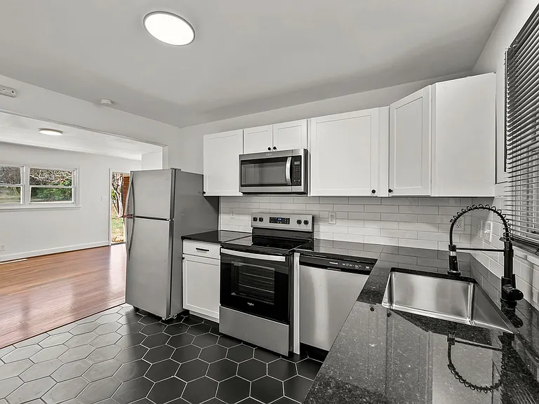 Brand new Avera apartments! — Photo 27