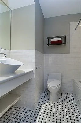 Rented by Compass | media 24