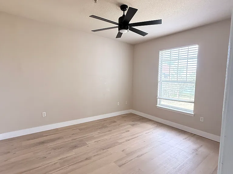 5513 Pga Blvd — Photo 27