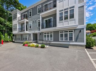 315 College Farm Rd #12, Waltham, MA 02451