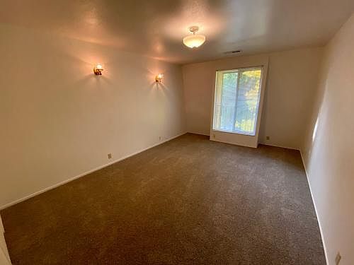 5th image of 4874 S Highland Cir APT 6