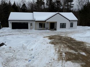 119 Fern Ave, Naples, ME 04055