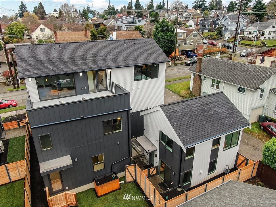 1st image of 411 B NE 80th Street