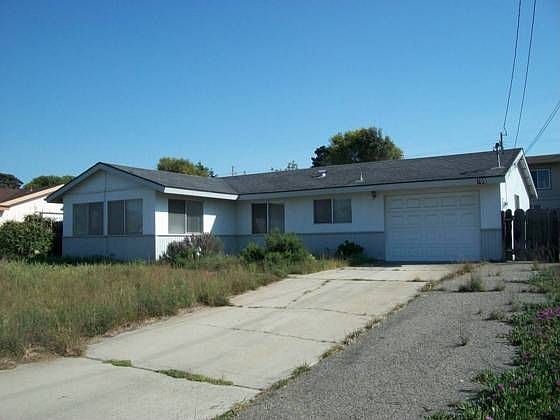 2nd image of 709 Manzanita Dr