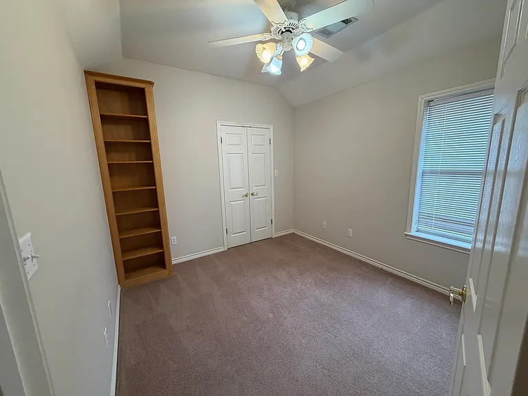 1708 Gray Stone Dr — Photo 5