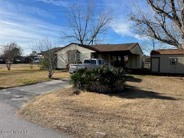 113 N Park Lane, Swansboro, NC 28584