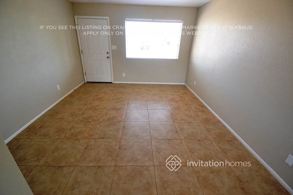 1113 E Winston Dr Phoenix, AZ 85042 — Photo 2