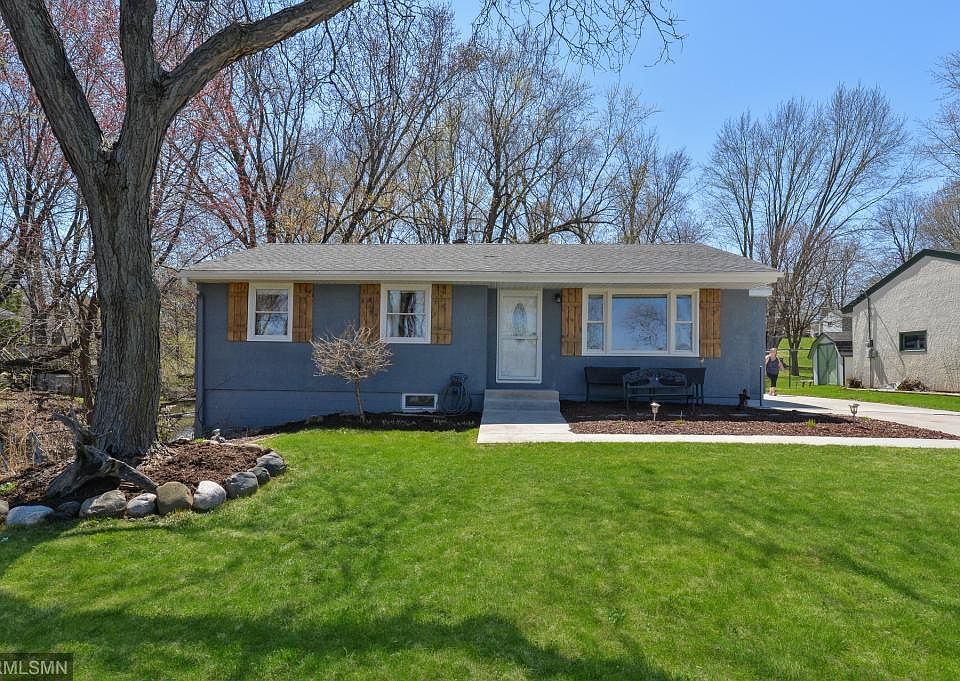 1st image of 332 Meadow Ln