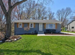 332 Meadow Ln, Woodbury, MN 55125