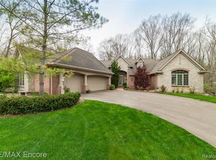9915 Kings Valley, Clarkston, MI