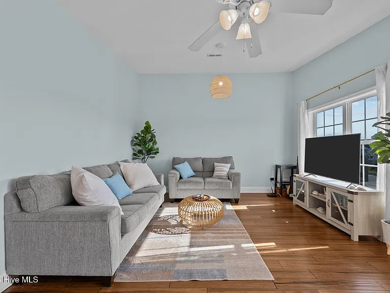 177 Sea Gull Ln — Photo 4