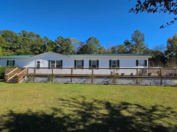 2018 Venus Ct., Loris, SC 29569