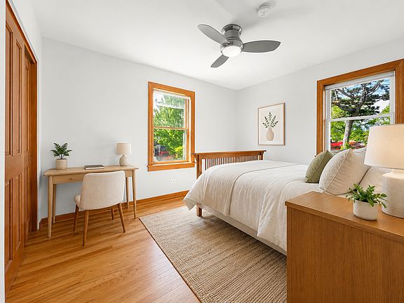 5th image of 840 N Center St #2