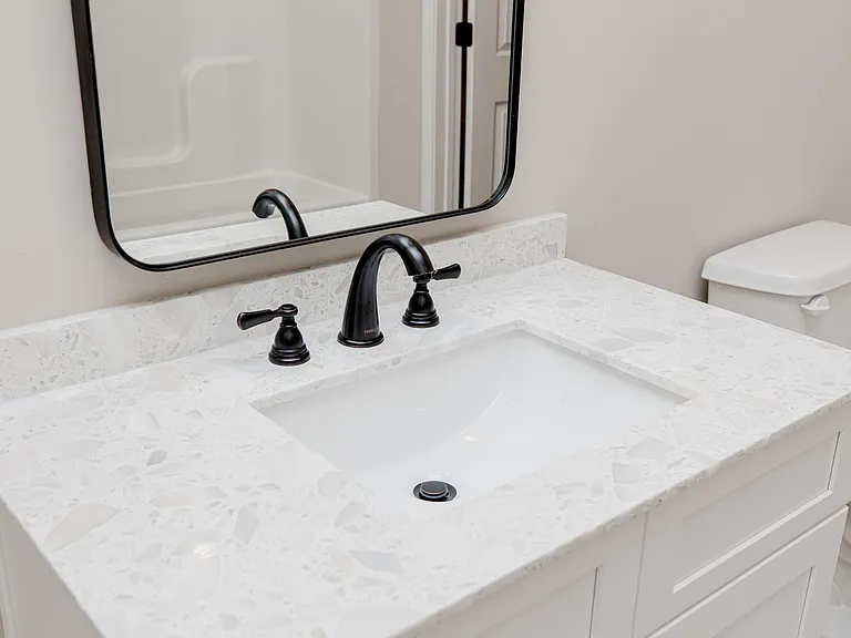 1009 Northside Dr — Photo 34